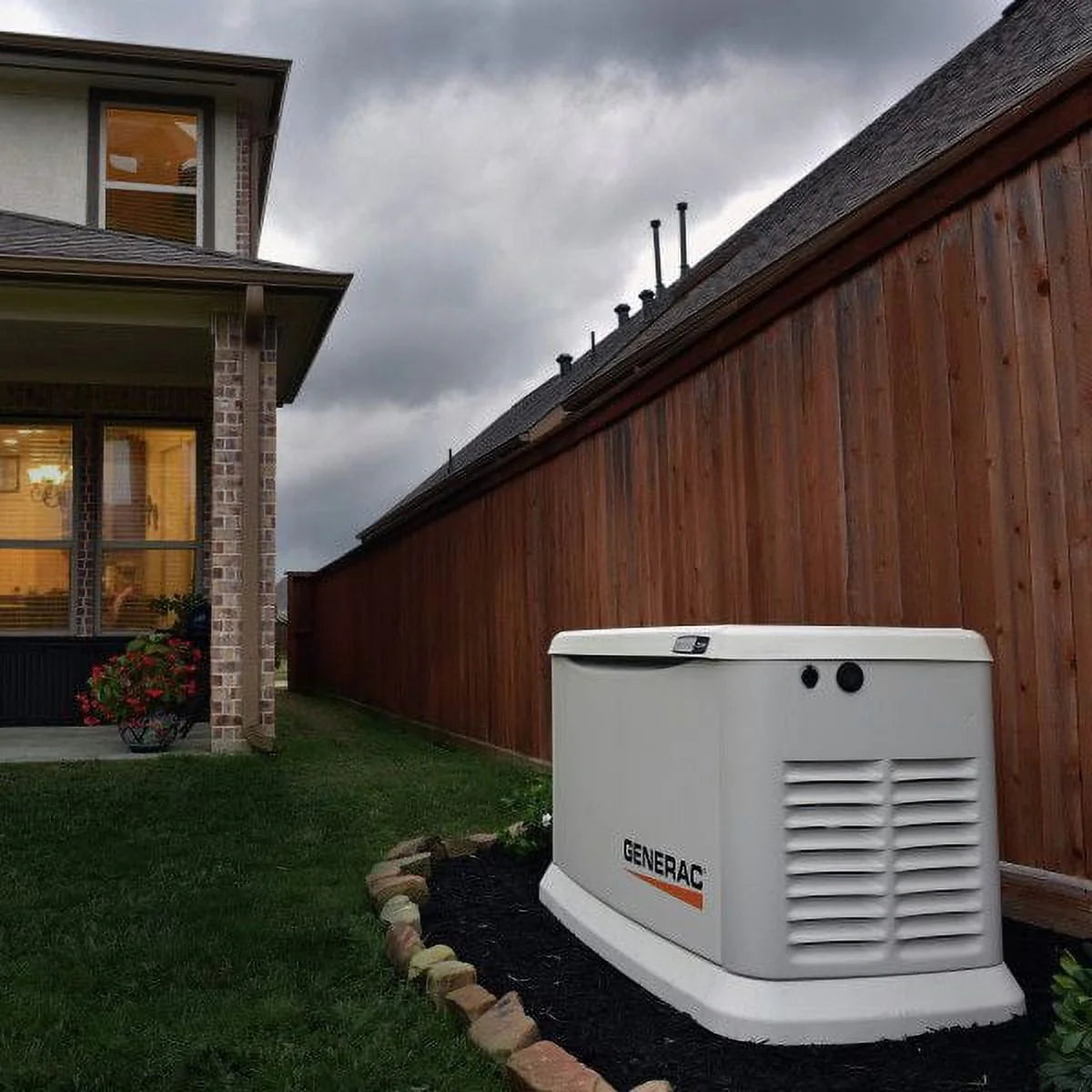 22 KW/19.5 KW Air Cooled Home Standby Generator with Wi-Fi with 200 Amp Transfer Switch S562007
