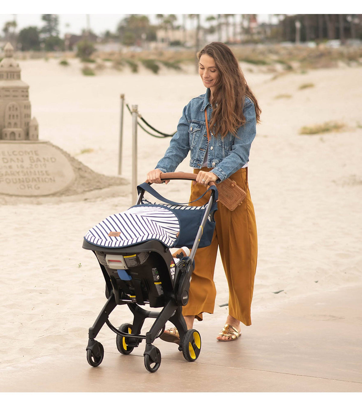 Infant Car Seat & Stroller Q267