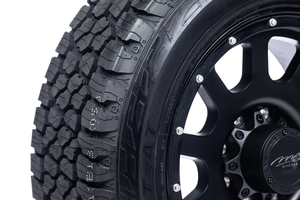 All Season Tire 275/65R18 116T X52831